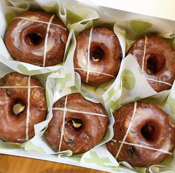 Short stop - Hot cross doughnuts (image via instagram:@melbournemamma)